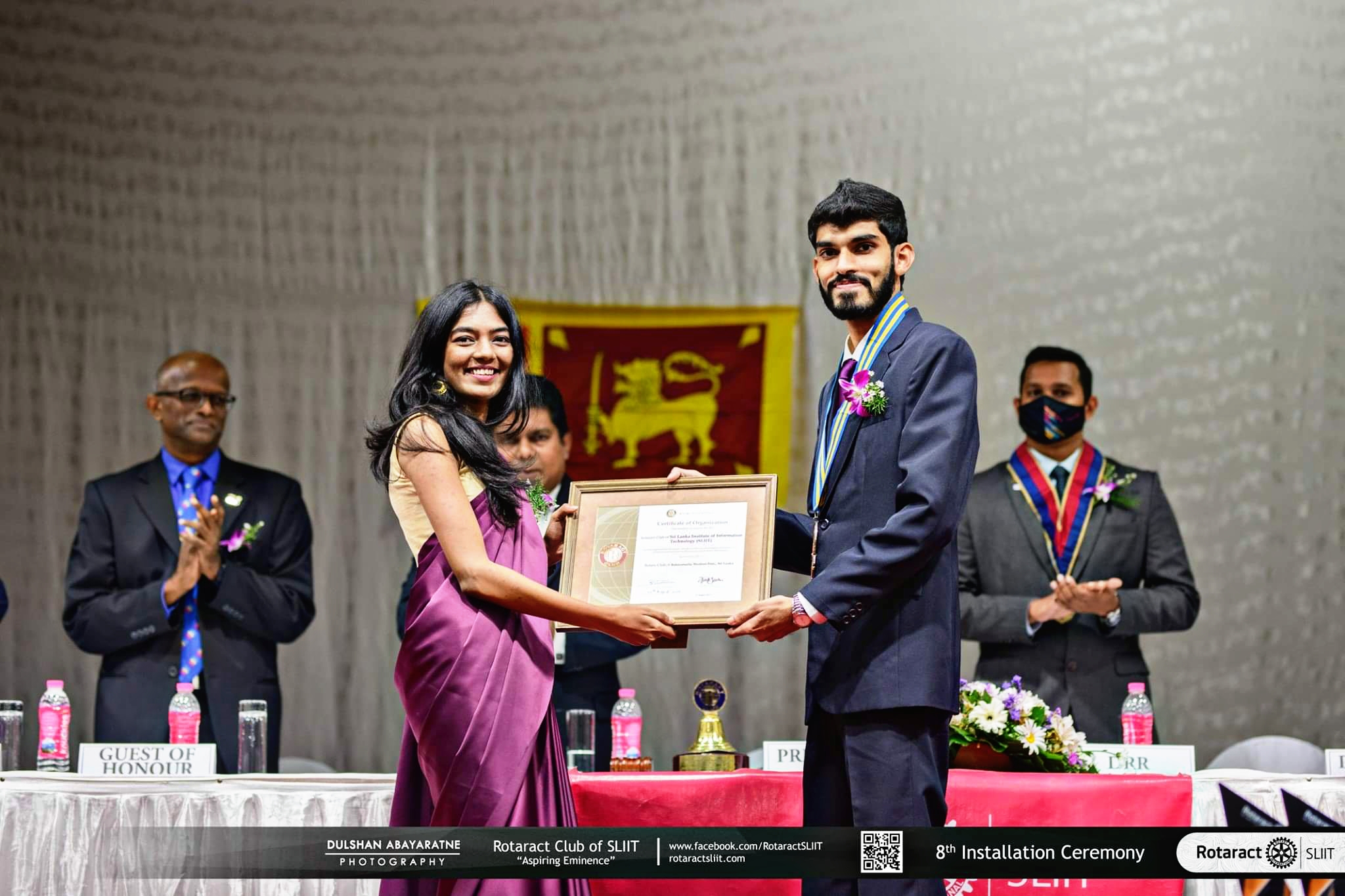 PicsArt_09-06-09.40.00